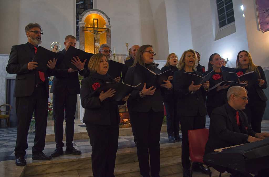 Il Coro di Regina Pacis diretto da Iolanda Zignani presenta i brani di Natale 2017
